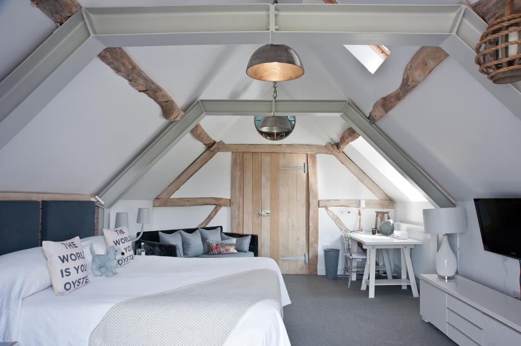 The Bell, Alderminster Stratford-upon-Avon Room photo
