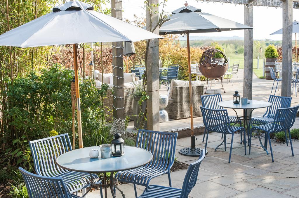 The Bell, Alderminster Stratford-upon-Avon Exterior photo